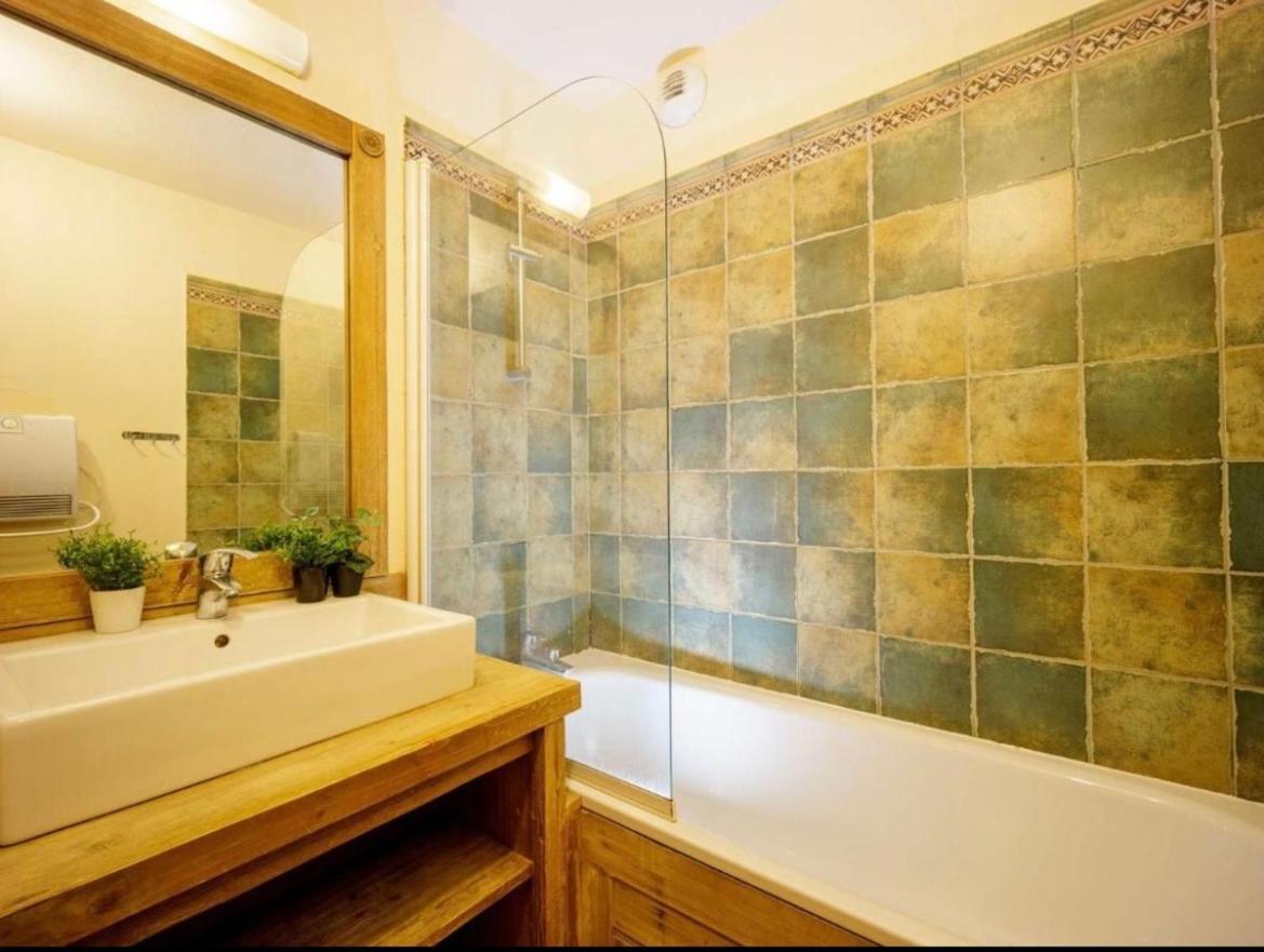 Appartements Avec Piscine Interieure Sauna Parking Etage 1 Au Centre Du Village Dans Residence Cami Real Saint-Lary-Soulan Luaran gambar
