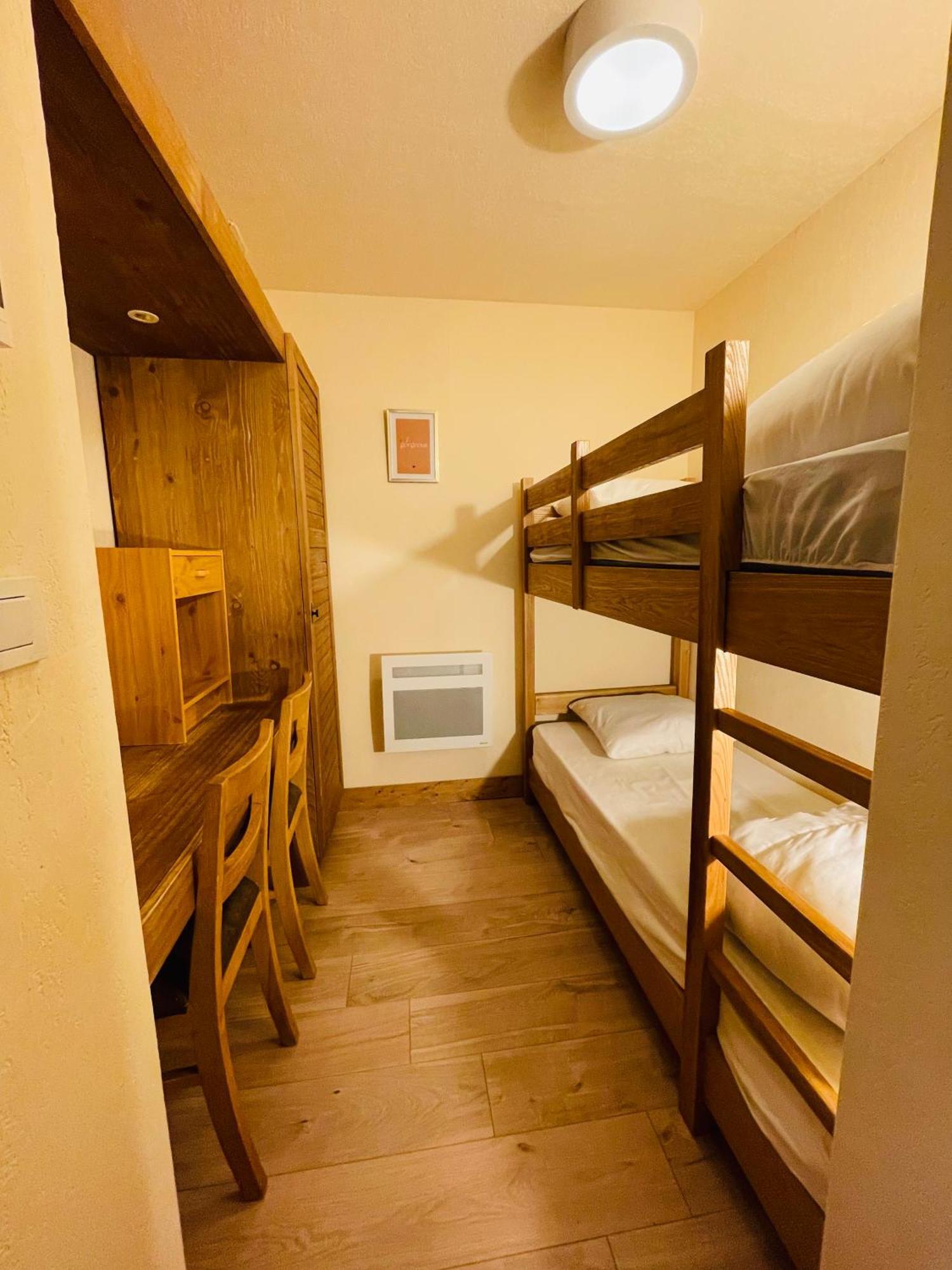 Appartements Avec Piscine Interieure Sauna Parking Etage 1 Au Centre Du Village Dans Residence Cami Real Saint-Lary-Soulan Luaran gambar